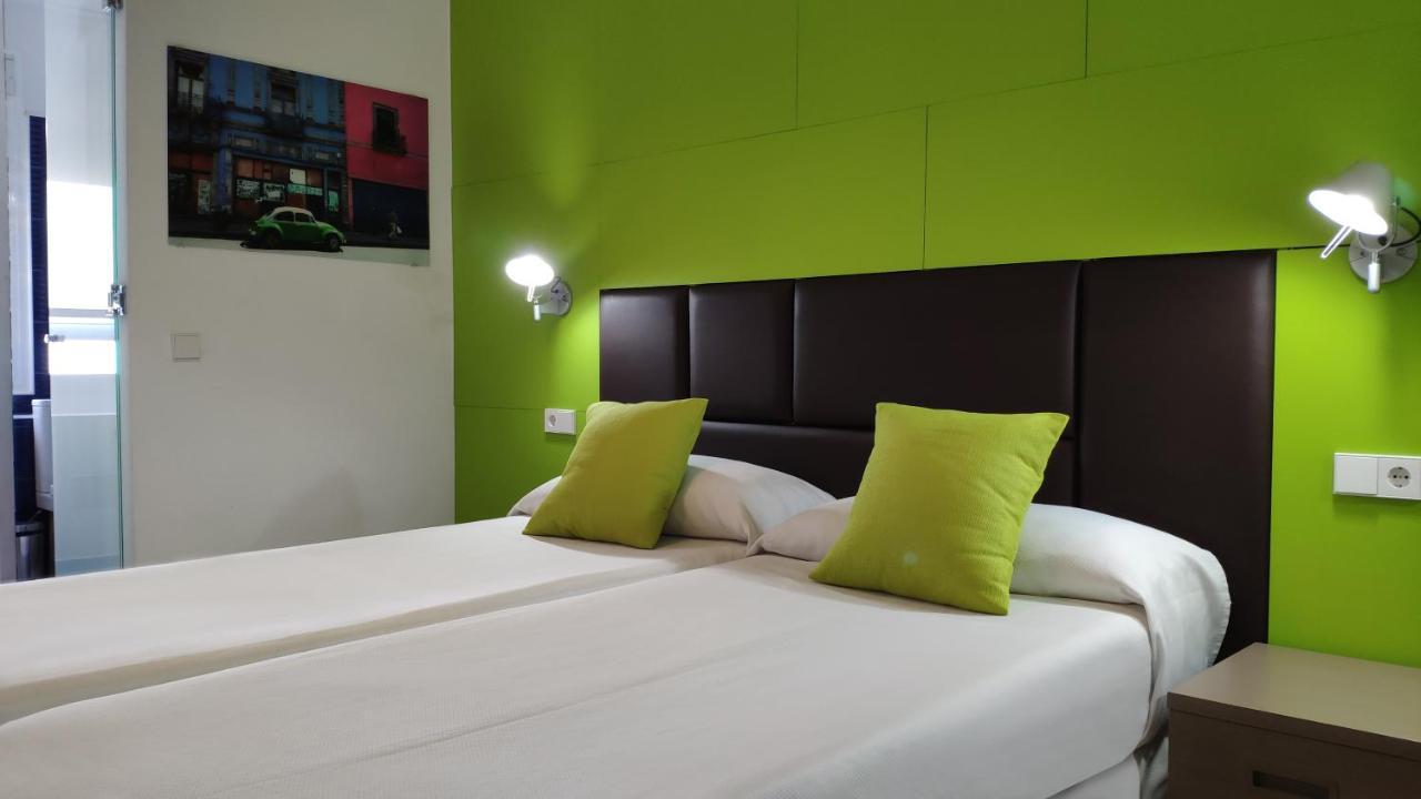 Huespedes Sa Font Hotell Ibiza by Eksteriør bilde