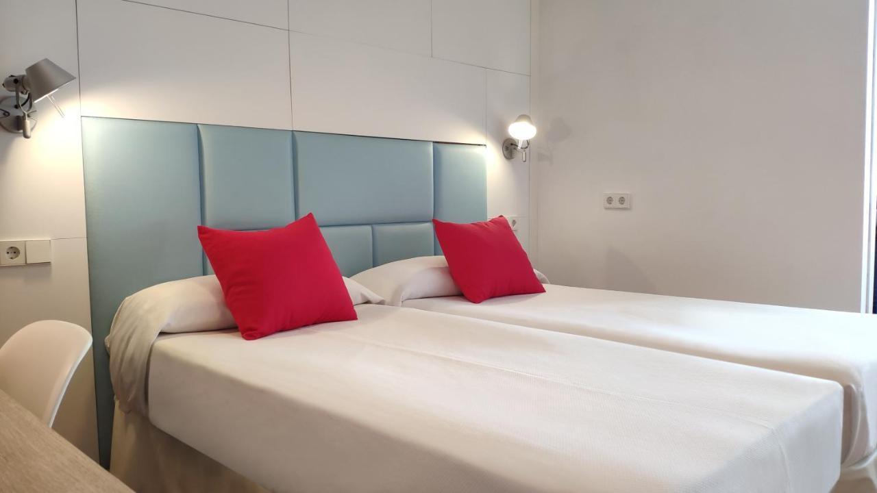 Huespedes Sa Font Hotell Ibiza by Eksteriør bilde